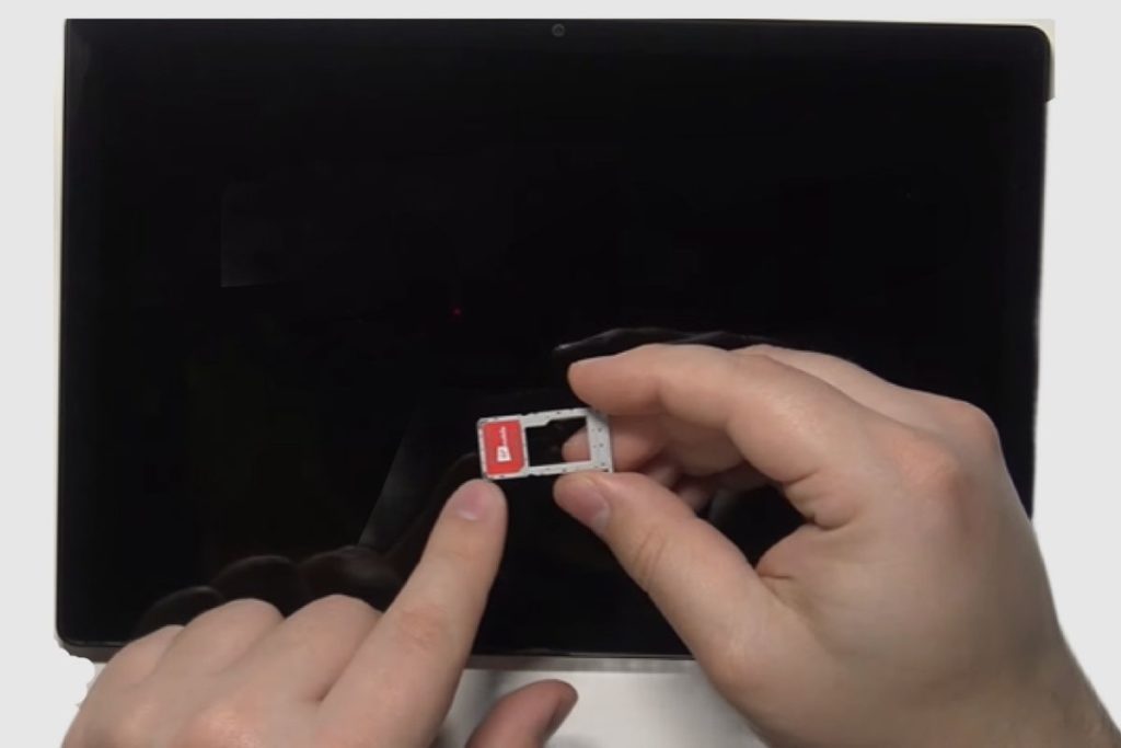 How Do You Put A SIM Card In Galaxy Tab A8_