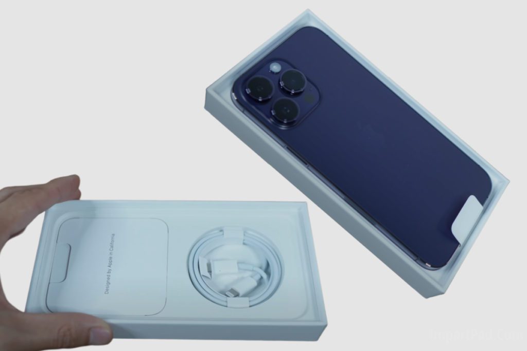 Unboxing the Apple iPhone 14 Pro Max