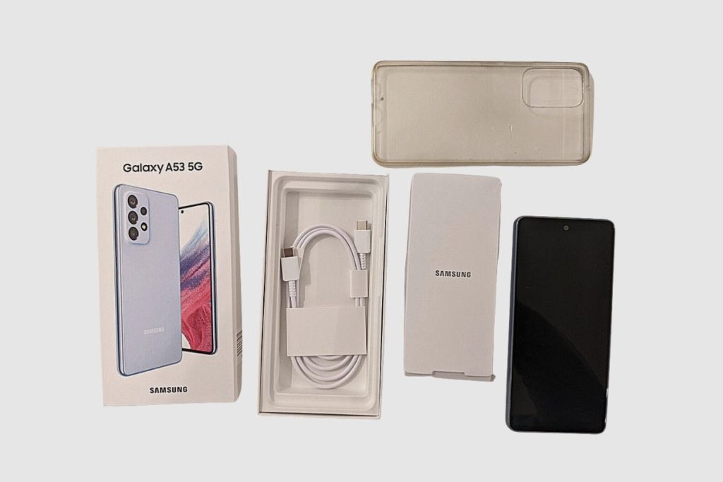 Unboxing the Samsung Galaxy A53 5G