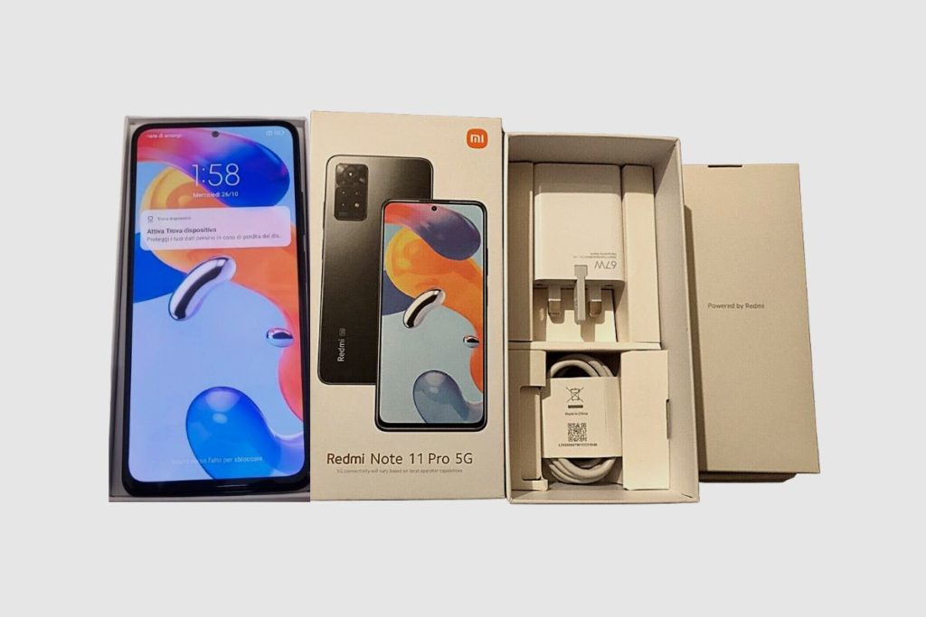 Unboxing the Xiaomi Redmi Note 11 Pro 5G